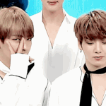 [방탄소년단] <b>날씨</b>마저 딱 좋은데