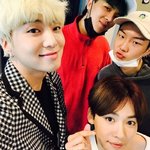 팬사인회서 치마 입은 팬들 위해 <b>담요</b> 준비한 위너 멤버들