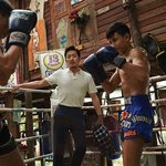 카리스마 폭발하는 하정우 마에스트로 화보