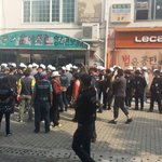 [꼭조언부탁] 지금 나라에서 <b>이따위</b>로 상인들을 내쫓는게 <b>말</b>이되나요? 의견을...