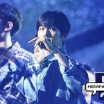 [백현] 백현이 <b>차분</b>머리 넘 예쁘다