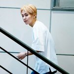[시우민] 짹줍했는데 민석이 처음 보는 사진