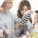 쯔위 타이르는 정연엄마 <b>gif</b>