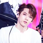 [프듀2] 무대 중에 <b>초커</b> 뜯은 연습생(=초뜯남)