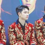 [EXO] ㅁㅊ 경수 <b>턱</b><b>선</b>