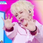 [프듀2] 오리틀걸 무대에서도 세월호 <b>팔찌</b>끼고 나온 연습생