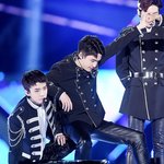 [EXO] 도경수 기사사진 <b>실화</b>냐