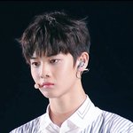 [프로듀스] <b>진영</b>이도 알겠지? 자기 잘생긴거