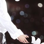 [카이] 수호랑이 맘에 든 종인이.<b>jpg</b>