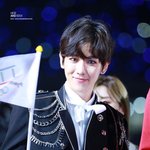 엑소내에서 비주얼 터트린 2명