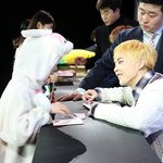 [EXO] 헐 첸백시 무슨팬싸에서 민석이 팬 쳐다보는거 ㅈㅋ <b>스윗</b>