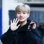[프로듀스] <b>대휘</b> 폰 아이폰6s+이지?