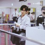 [EXO] 여기 <b>홈</b>은 <b>백현</b>이 핫바디 전문인듯