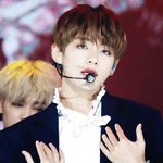 [방탄소년단] 무드등 애들 끼우는게 아니라 포카구나!