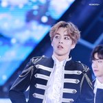 [시우민] 바지 <b>정리</b>하는 시우민