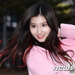 <b>사나</b>가 보여주는 애교란 이런거닷.