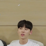 [프로듀스2] 비하인드 영상 황민현 진짜 <b>청초</b>하다