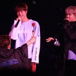 [방탄소년단] 장미<b>전쟁</b>