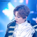 [시우민] 시우민 <b>프릴</b> 달린 옷도 완벽히 소화해내는