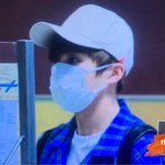 [시우민] 슈냥국 입국<b>심사</b> 받는 햄찌님