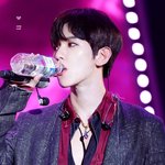 [EXO] 짤파티해서 <b>종교</b>글 밀어버리자