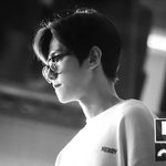 [백현] <b>선글</b>한번걸쳤을뿐인데..