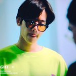 [EXO] 백현이 이거 중독 어느 <b>공항때</b>랑