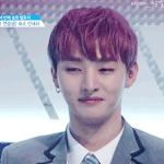 [프로듀스2] <b>윤지성</b> 쿠션 바르는거 뭔가
