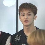 [NCT] 마크 되게 남자남자 해진거같지않음????