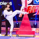 태권도 <b>도복</b>입은 빅토리아 폼