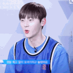 [프로듀스2] 말할때 입을 옴뇸뇸거리는 황민현