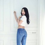 <b>한심</b>해보이지만 사진여자 누군지 아시는분 계신가요