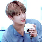 [방탄소년단] 아 이뻐라 태태랑 영통이라니ㅜㅜ