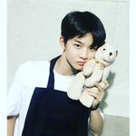 [EXO] <b>진영</b>이가 데뷔해서 넘~기뽀