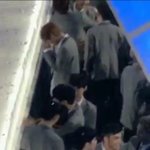 [프로듀스] <b>지훈이</b> 무대 뒤에서 운다ㅠㅠㅠ