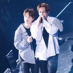 [방탄소년단] 짐니 <b>소매</b> 좀 봐봐 어떡해ㅜㅜ