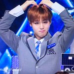[박지훈] <b>지훈이</b>가 형광길이라고 얘기해준거 감동..