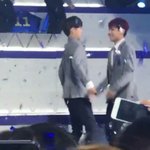 [프로듀스2] <b>우진</b>이 영민이 보자마자