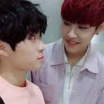 [워너원] 박우진 <b>밝은색</b> 옷도 잘 어울리는데