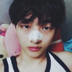 [워너원] 윤지성 <b>입술</b> 이쁘지않냐