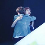 [워너원] 대휘가 <b>소미</b> 안는사진