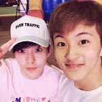 [EXO] 민석이 사진 뜬거나 봐야지