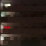 [조언부탁해] 빨간색 <b>불빛</b>을 한 집.. 이거 뭘까요