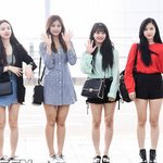 트와이스 오늘자 공항패션