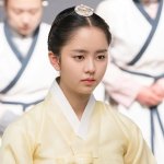 <b>댕기머리</b> 한 김소현 얼굴 비율 쩐다
