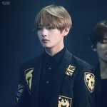 [방탄소년단] 저기 저 <b>마네킹</b>이 입고있는 옷