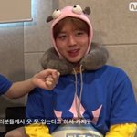 [워너원] 무진성캠 할때 지훈이 모자목<b>베게</b>