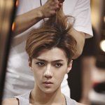 [EXO] 이분 나갈준비하시는데ㅠ 어디가시는거지