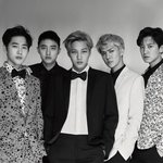 [EXO] 이거 <b>받침대</b> 위에 서있는거겠지?