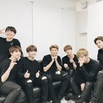 [방탄소년단] 정국이 바지 <b>구멍</b> 점점 커지는거같은데ㅋㅋㅋㅋㅋㅋㅋㅋㅋㅋㅋ